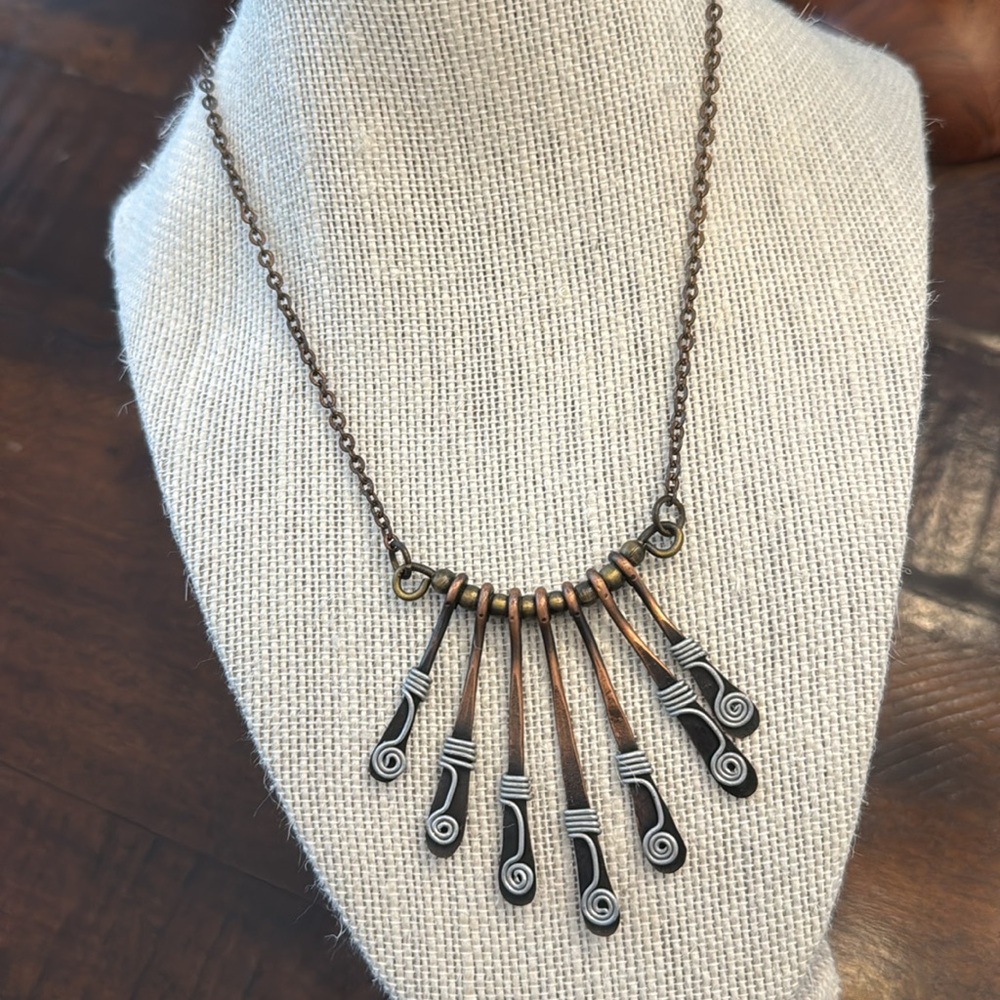 Copper colored necklace
